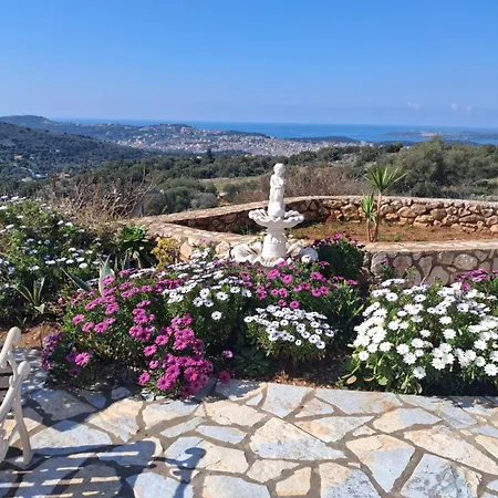 La Casa Di Lena Apartment *